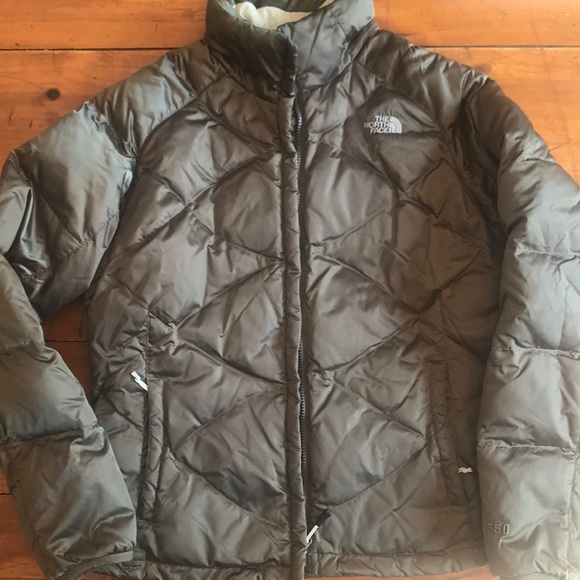 The North Face Jackets & Blazers - North Face Women’s 550 Jacket Large (L)